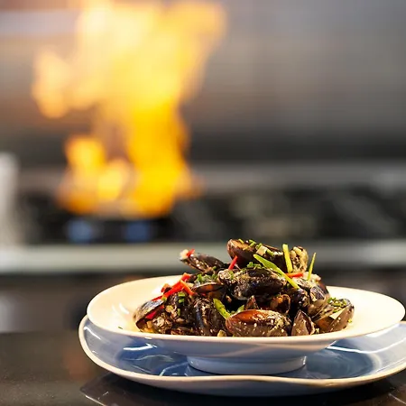 Waterfront 4* 던글로