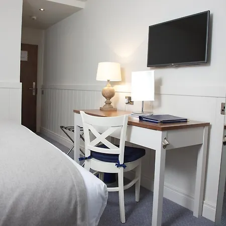 Hotel Waterfront 4*
