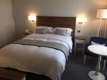 Waterfront 4* دونغلو