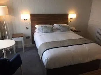 Waterfront 4* دونغلو