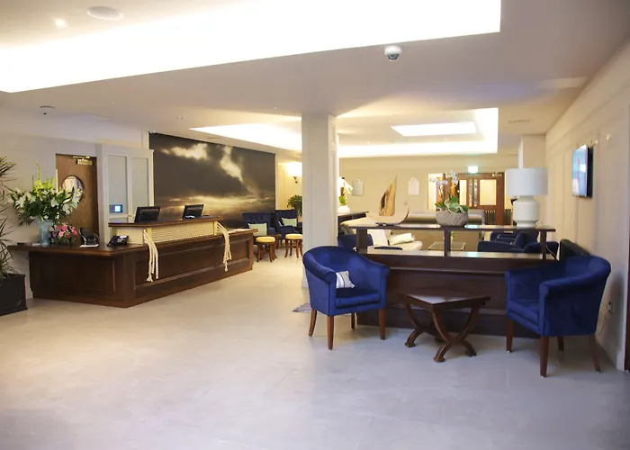 Waterfront 4* דונגול
